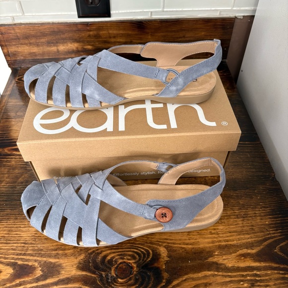 Earth Blue Fisherman Style Sandals Size 12 - Picture 1 of 7